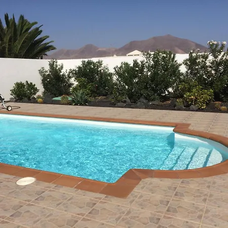 Casa Blanca Villa Arrecife
