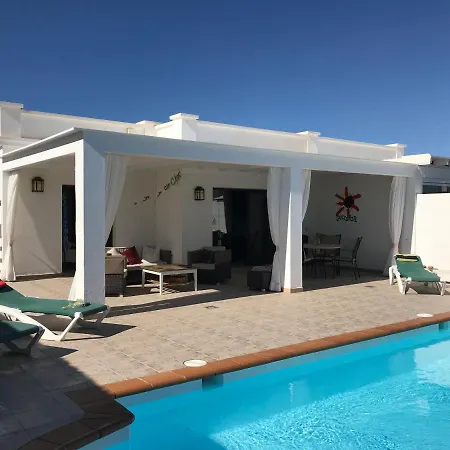 Casa Blanca Villa *